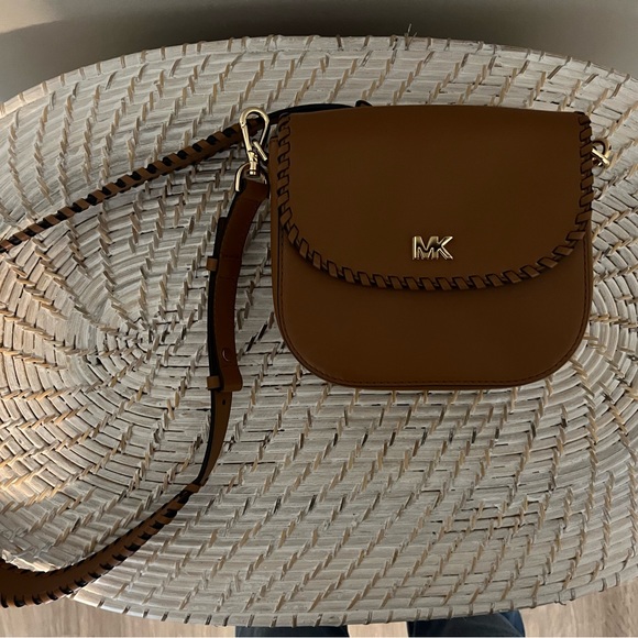 Michael Kors Half Dome Whipstitch Saddle Flap - WORN ONCE! - Picture 6 of 7